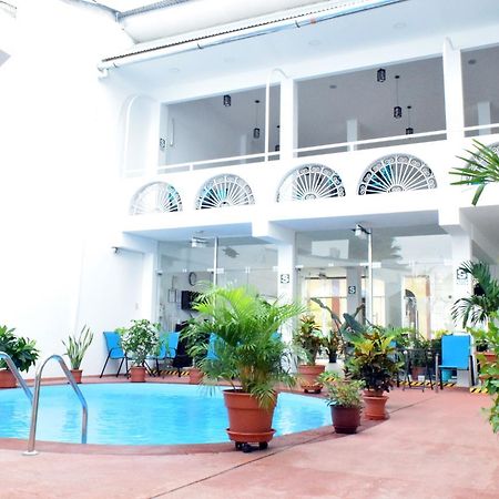 Hotel Jungle House Икитос Екстериор снимка