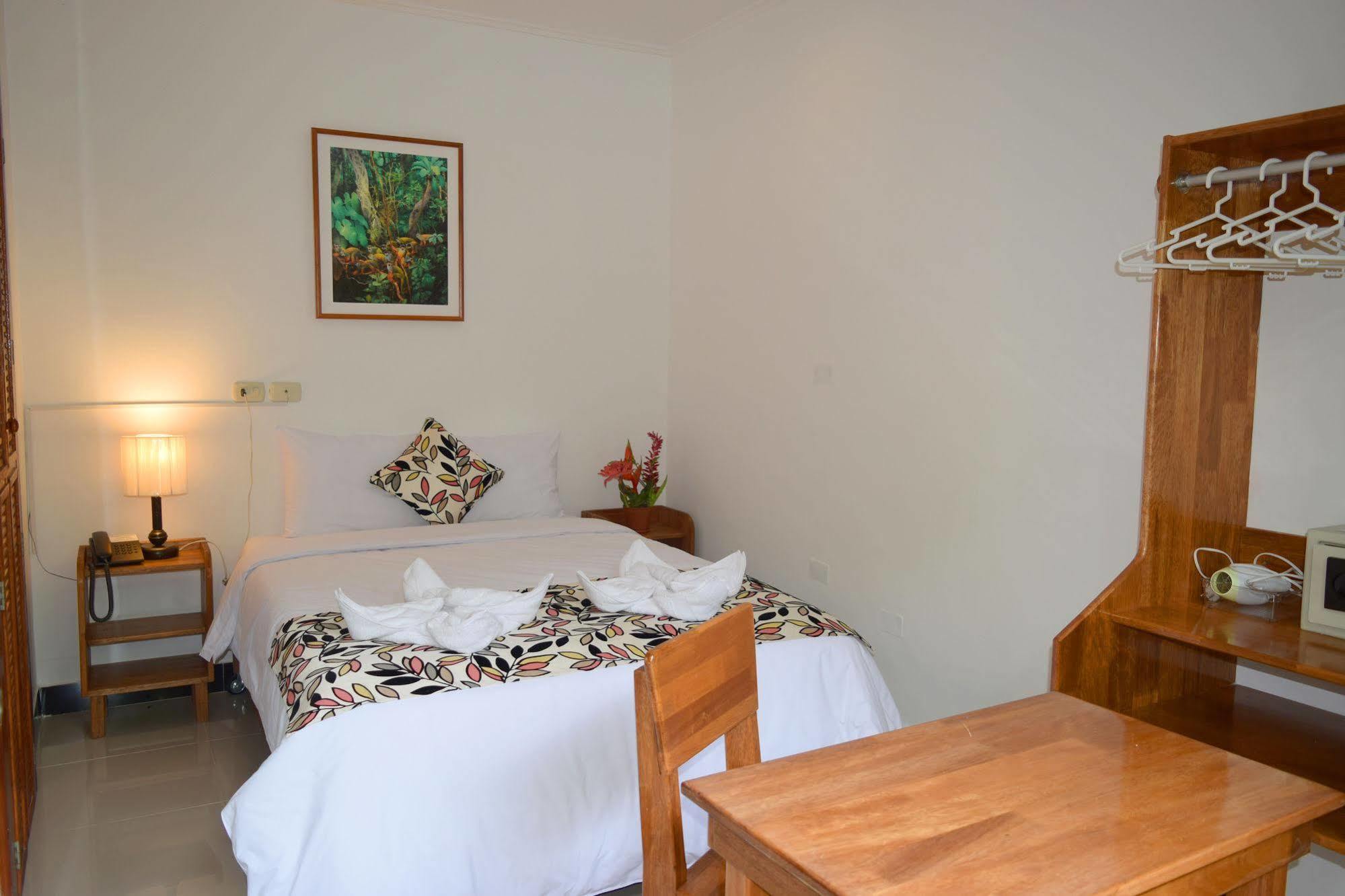 Hotel Jungle House Икитос Екстериор снимка