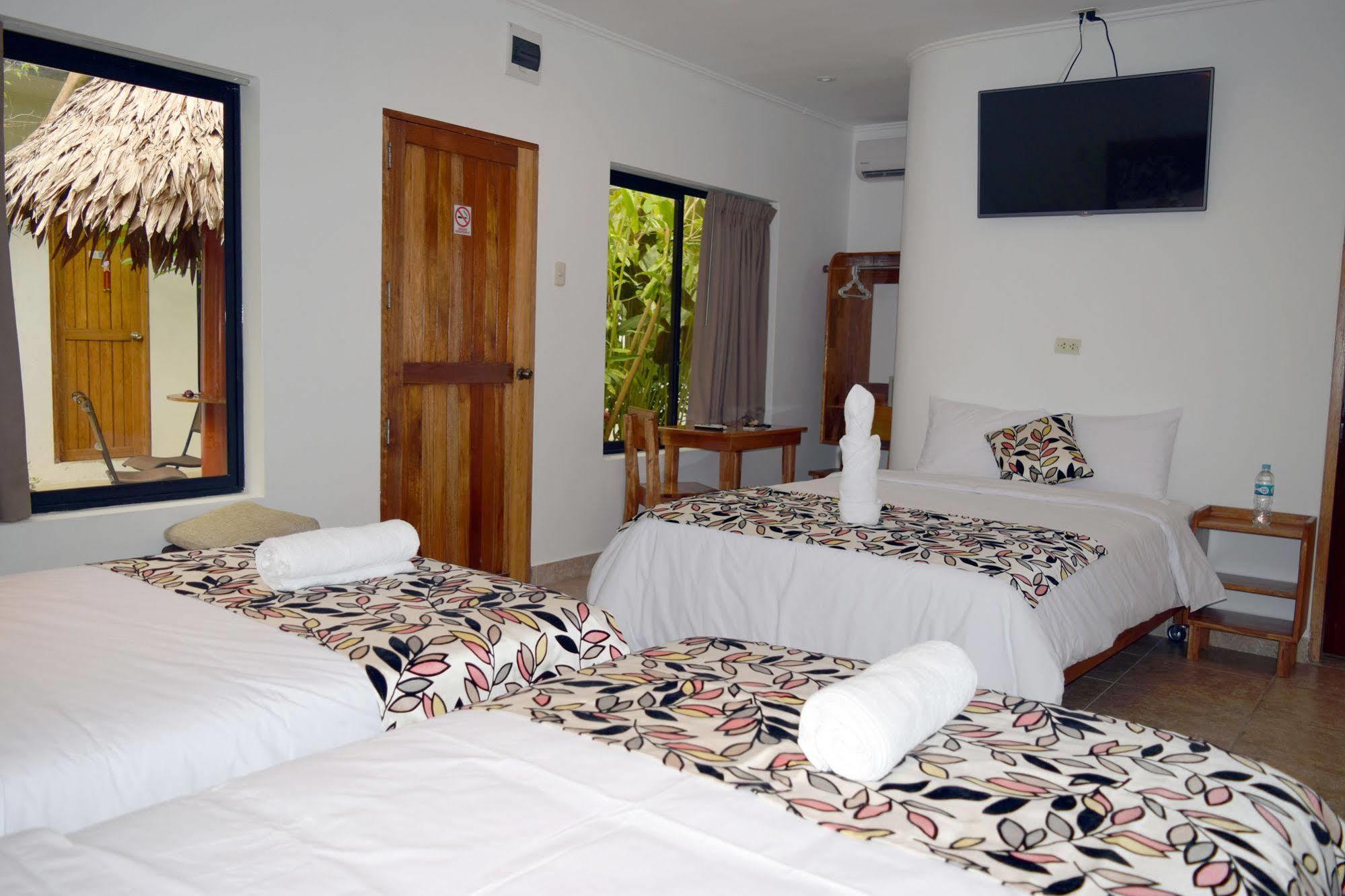 Hotel Jungle House Икитос Екстериор снимка